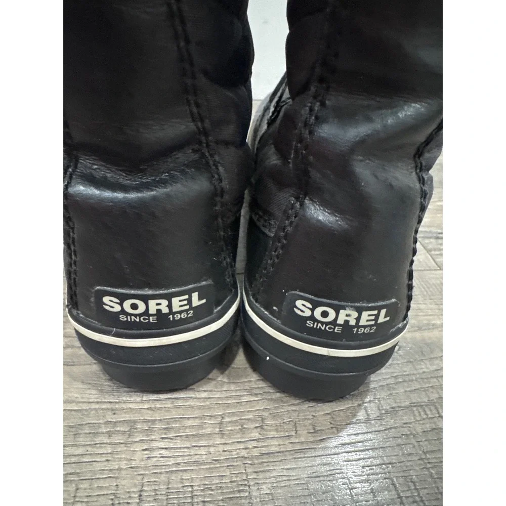 Sorel Tofino II Waterproof Winter Boots Black Faux Fur Trim Quilted Lace Up